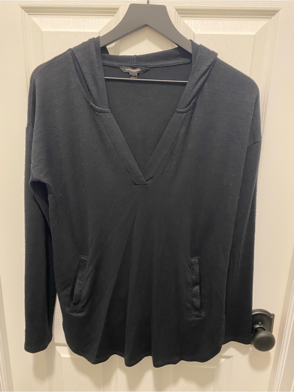 Banana Republic V-Neck Hoodie Black
